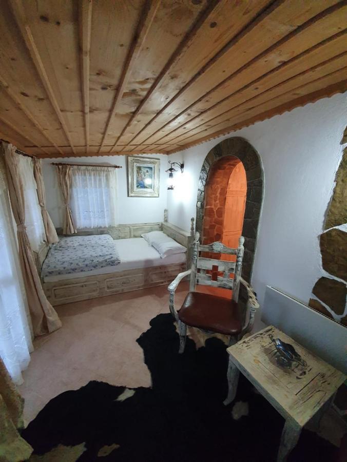 Kashtata S Paraklisa Borovo  Luaran gambar