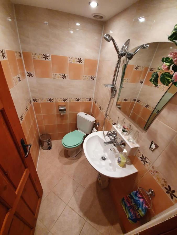 Kashtata S Paraklisa Borovo  Luaran gambar