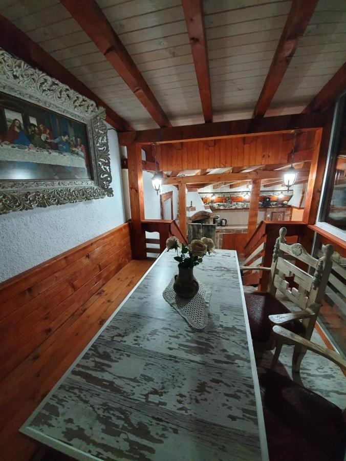 Kashtata S Paraklisa Borovo  Luaran gambar