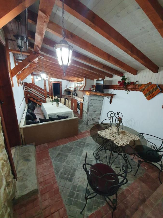 Kashtata S Paraklisa Borovo  Luaran gambar